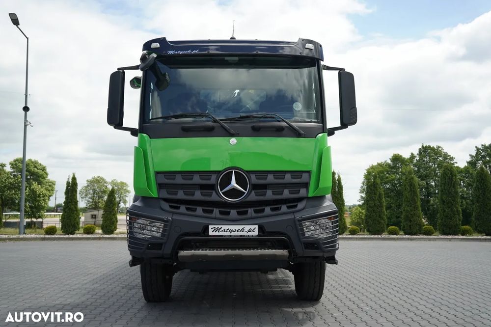 Mercedes-Benz AROCS 1835 / 4x4 / LIVRARE + HIAB 162 ES-3 HDS / RADIOCOMANDĂ / ROTATOARE / FURCĂ / EURO 6 - 16