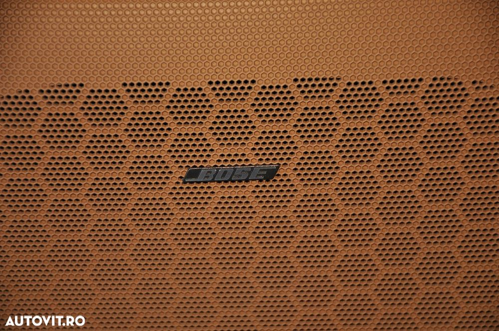 Porsche Cayenne - 24