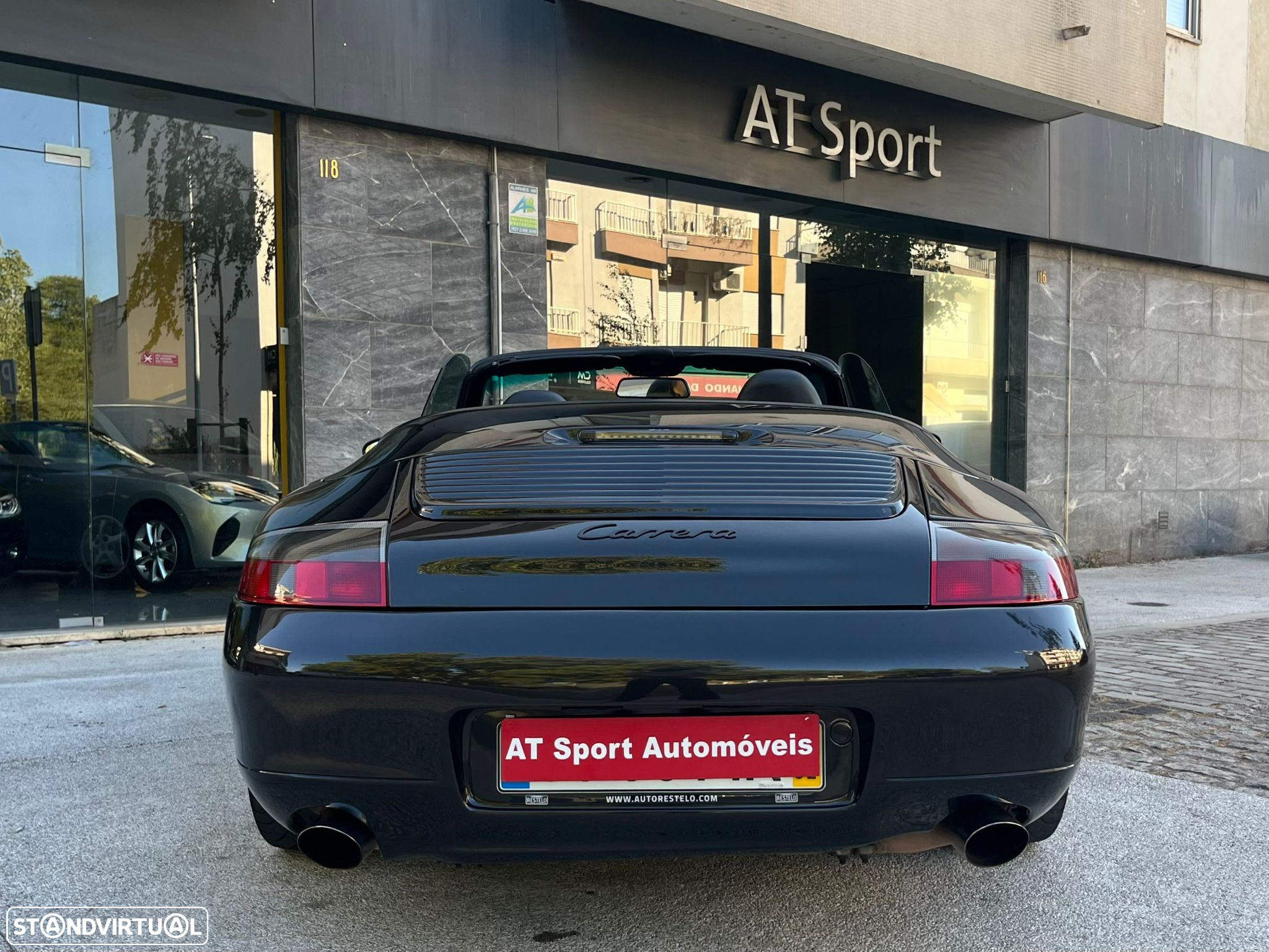 Porsche 911 (996) Carrera Cabrio - 28