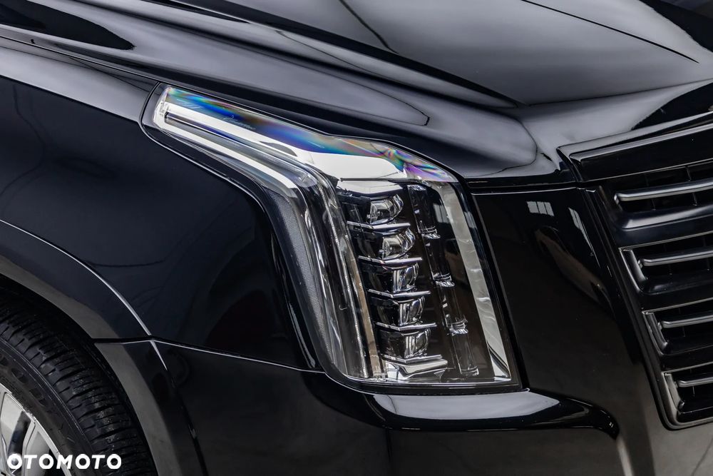 Cadillac Escalade 6.2 V8 AWD AT Platinum - 33