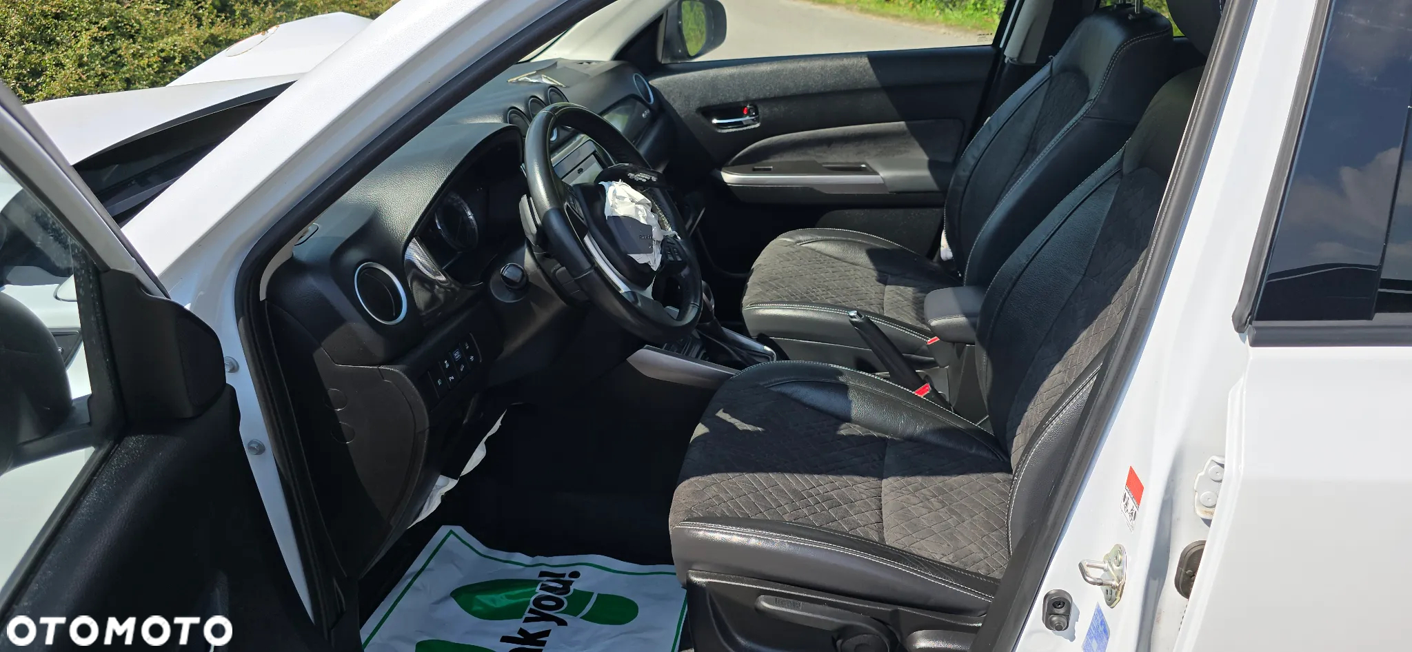 Suzuki Vitara 1.4 Boosterjet SHVS Premium 4WD - 23