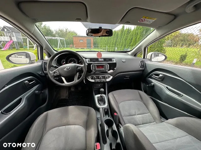 Kia Rio - 3