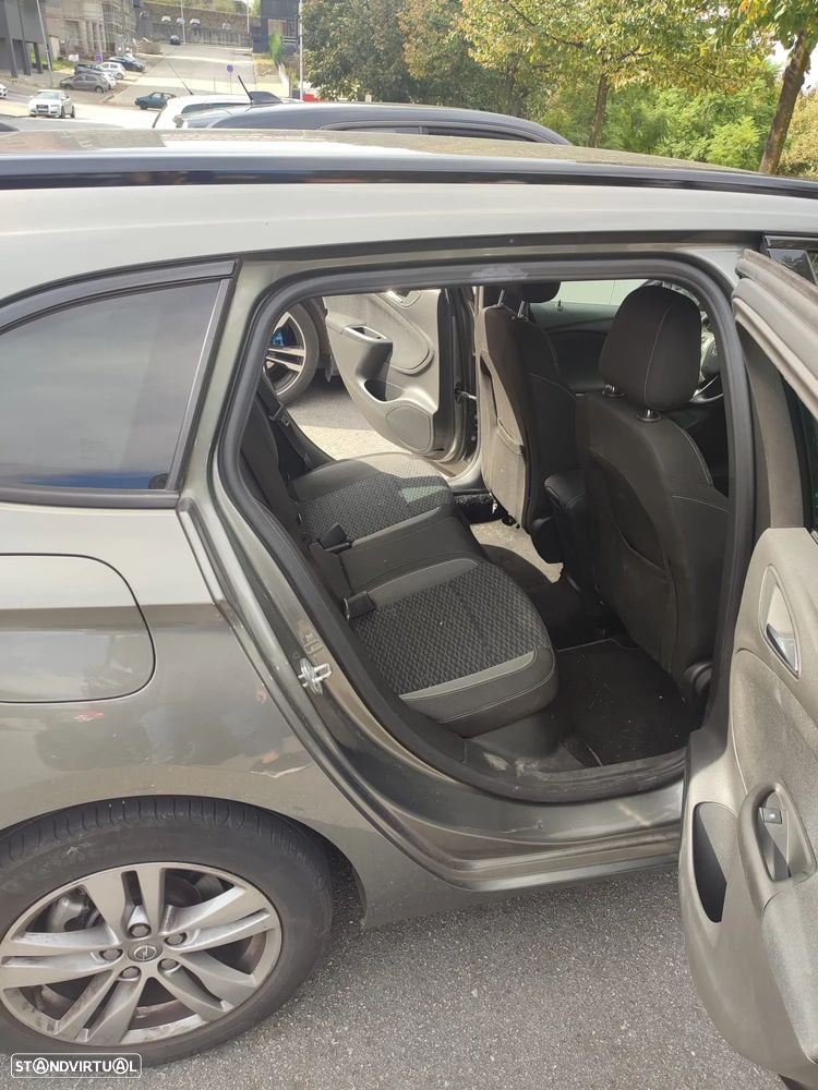 Opel Astra Sports Tourer 1.2 T GS Line S/S - 8