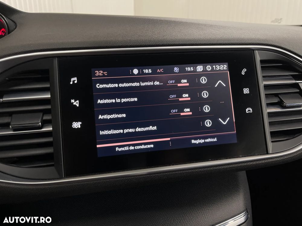 Peugeot 308 SW BlueHDi 130 EAT8 Allure - 18