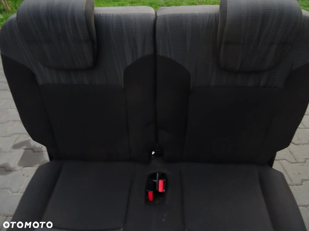 WYPRZEDAZ MIESIACA DACIA LODGY 7 OSOB FOTEL KANAPA TYL 3 RZAD FOTEL PRZEDNIE CZESCI ROZNE - 9