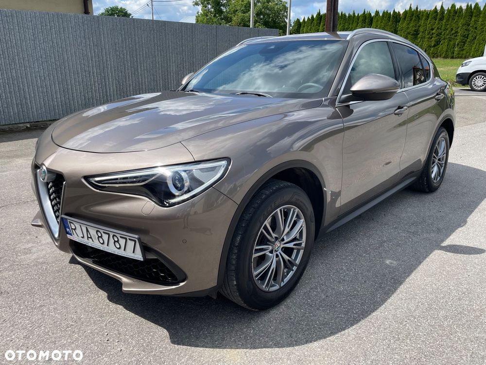 Alfa Romeo Stelvio 2.0 Turbo Sprint Q4 - 1