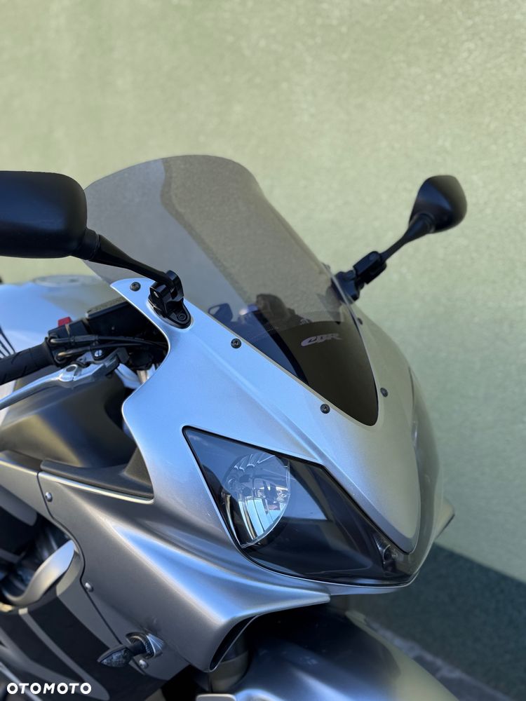 Honda CBR - 2