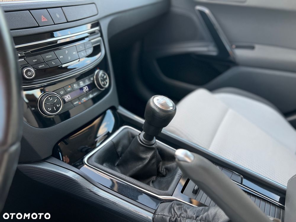 Peugeot 508 1.6 e-THP Allure S&S - 33