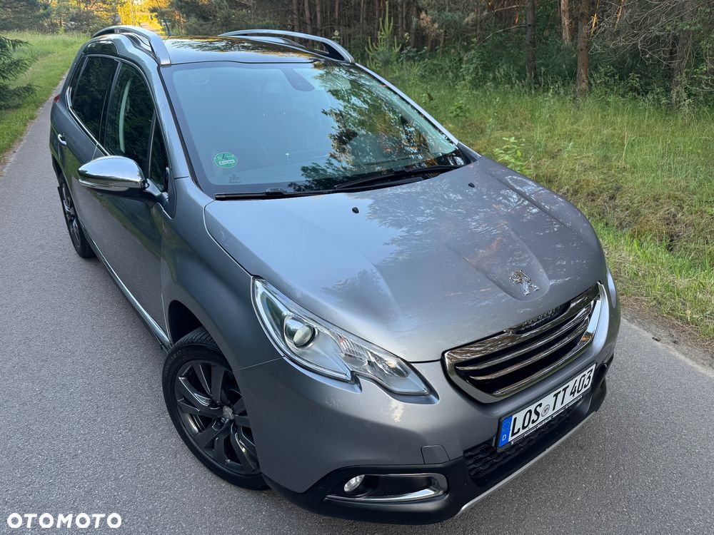 Peugeot 2008 1.6 BlueHDi Allure S&S - 22
