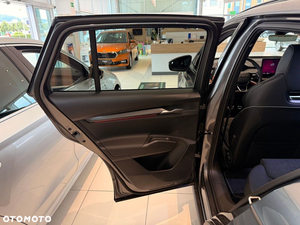 Skoda Elroq 60 63kWh Sportline - 14