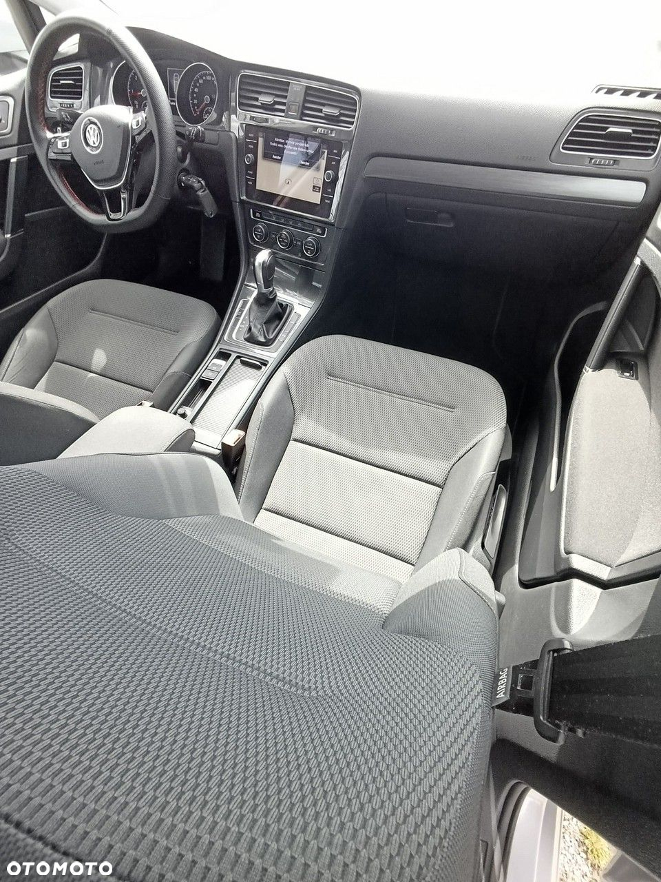 Volkswagen Golf - 19