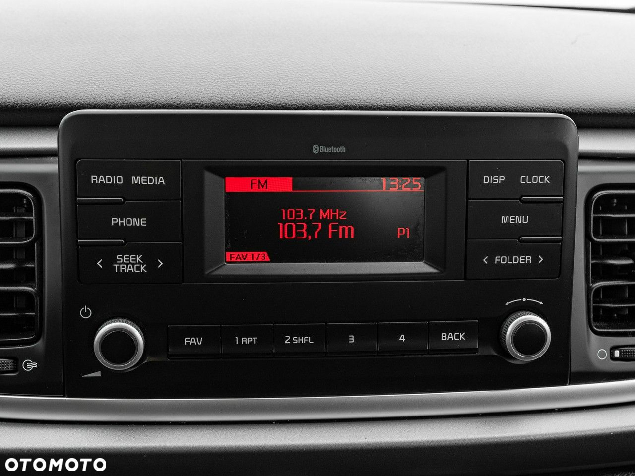 Kia Rio 1.2 M - 24