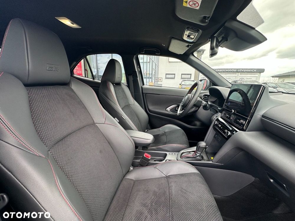 Toyota Yaris Cross Hybrid 1.5 GR Sport - 16