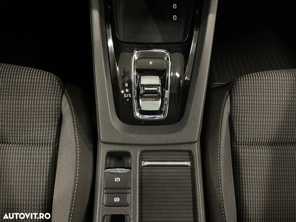 Skoda Octavia 2.0 TDI DSG Ambition - 22