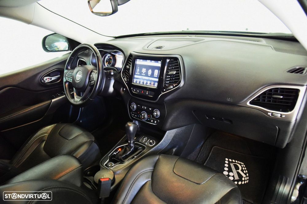 Jeep Cherokee 2.2 D Limited - 35