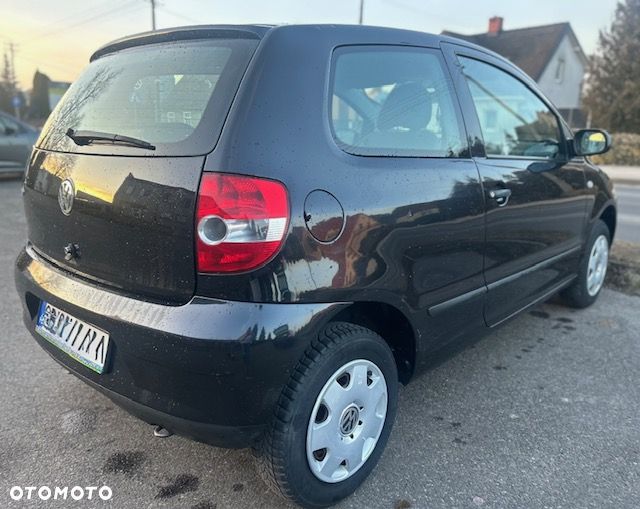 Volkswagen Fox - 3