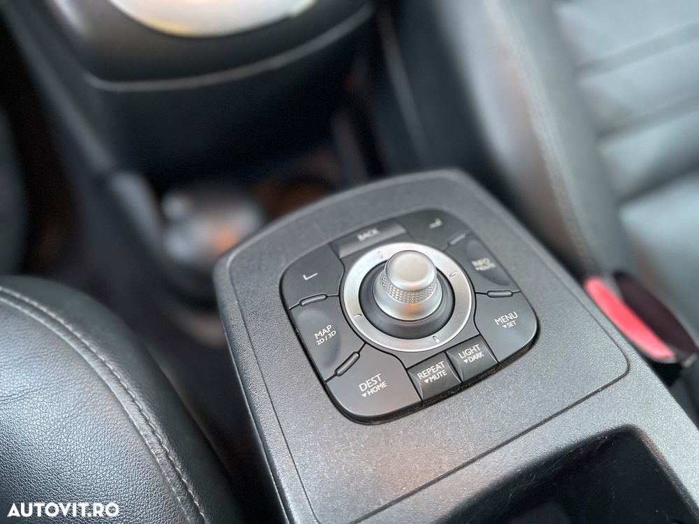 Renault Scenic 1.9 dCi FAP Dynamique - 13