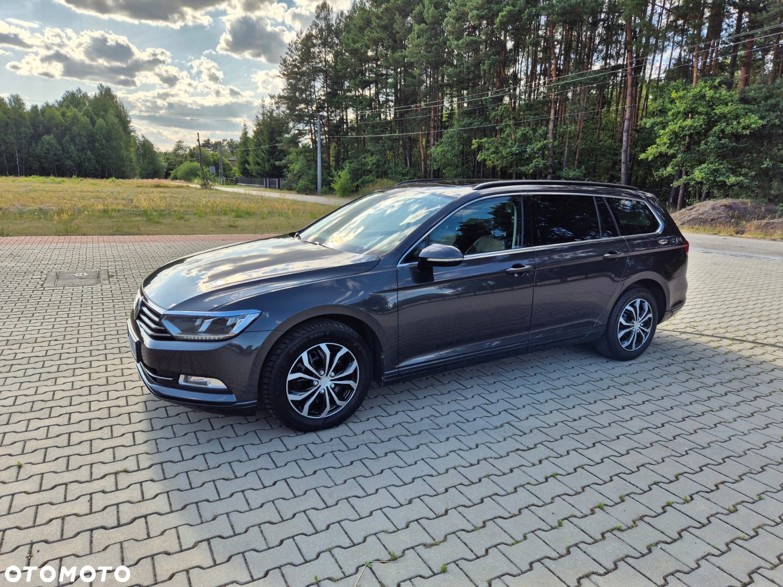 Volkswagen Passat Variant 2.0 TDI SCR DSG Highline - 20