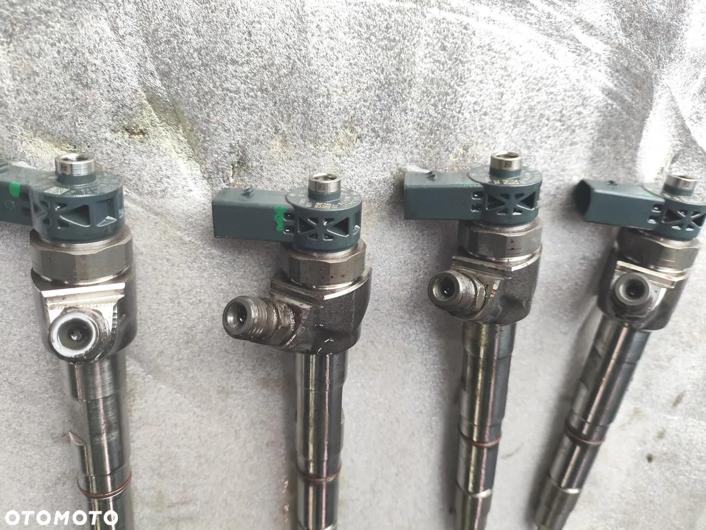 WTRYSKI WTRYSKIWACZE AUDI VW SKODA 2.0 TDI DET 190KM 04L130277AE  0445110471 - 4
