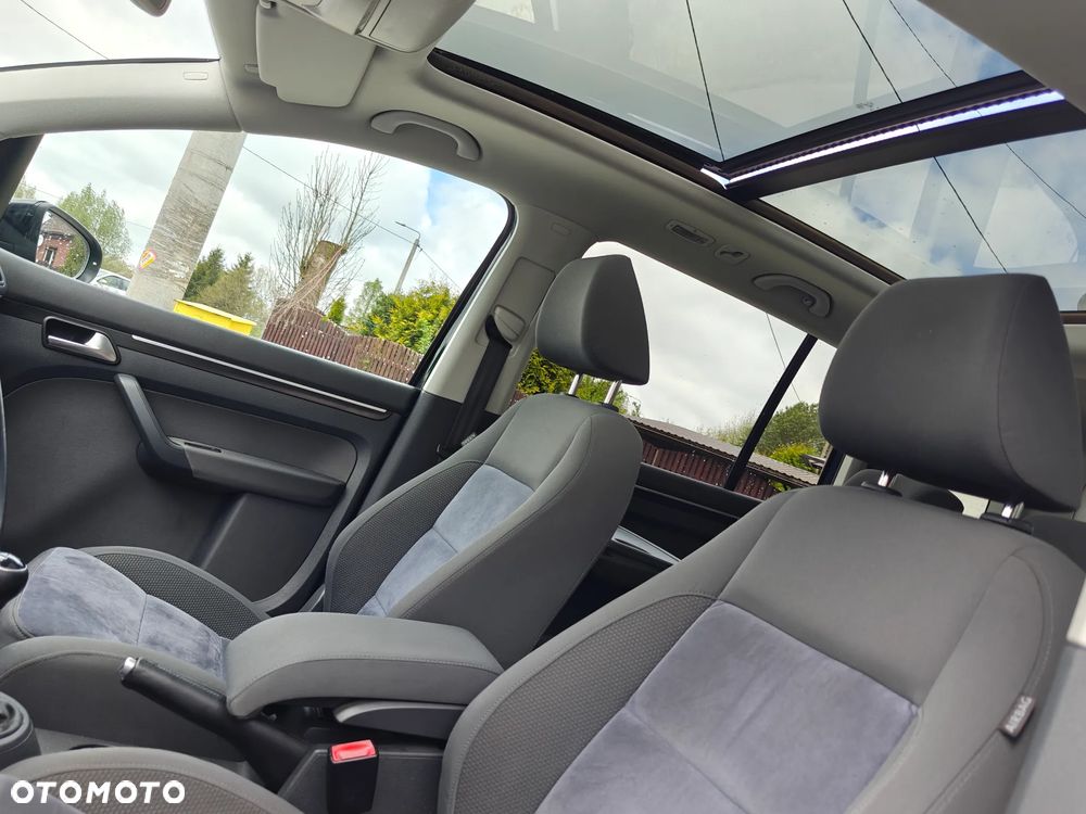 Volkswagen Touran 1.6 TDI DPF Highline - 5