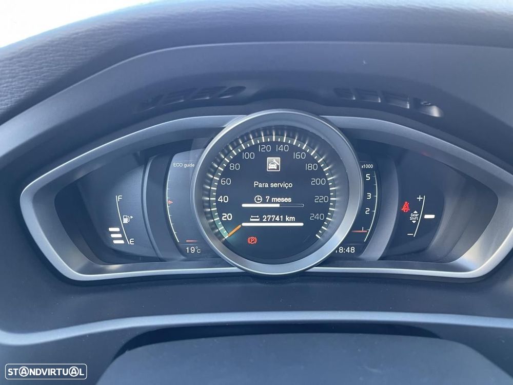 Volvo V40 Cross Country 2.0 D2 Volvo Ocean Race - 23