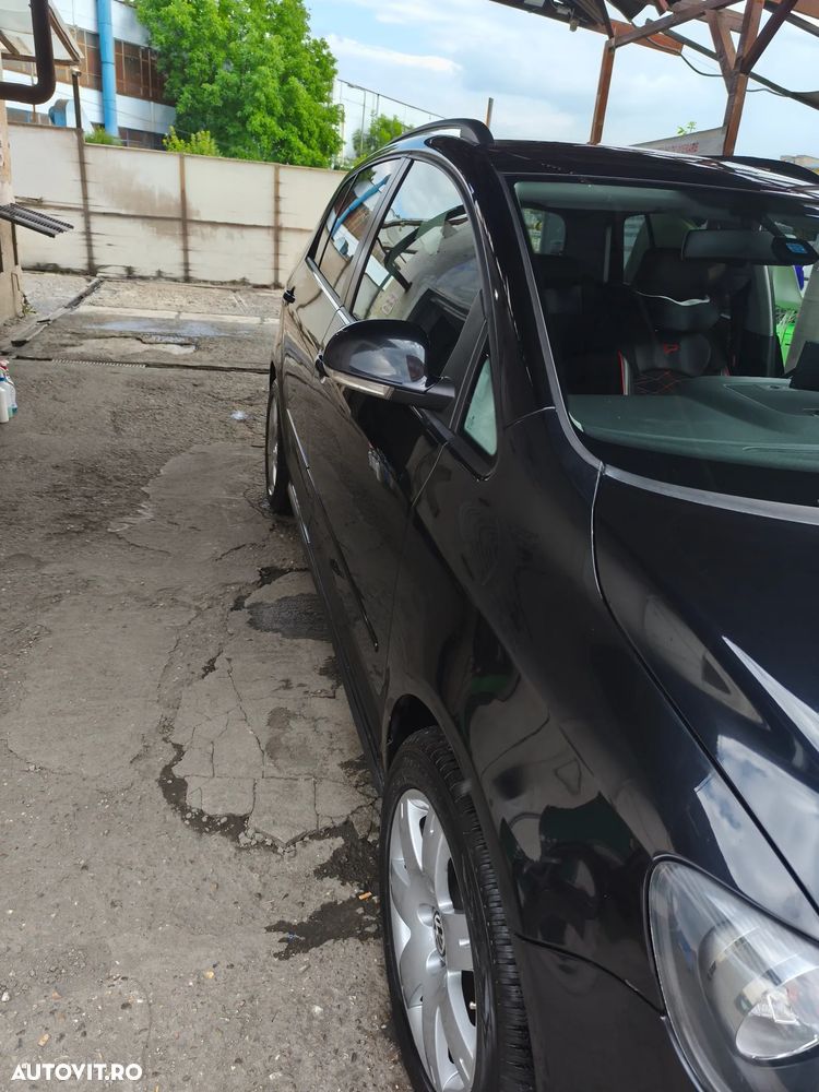 Volkswagen Golf Plus - 9