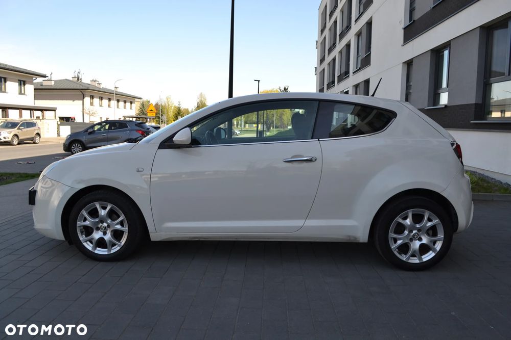 Alfa Romeo Mito 1.4 16V - 12