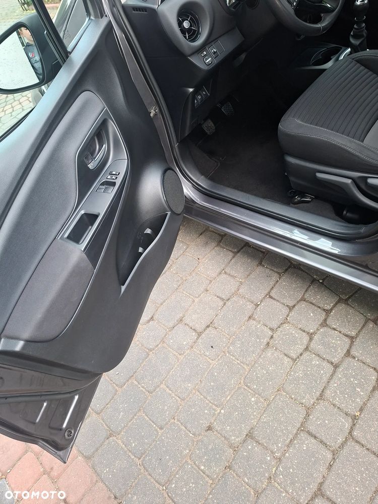 Toyota Yaris 1.5 Premium - 21