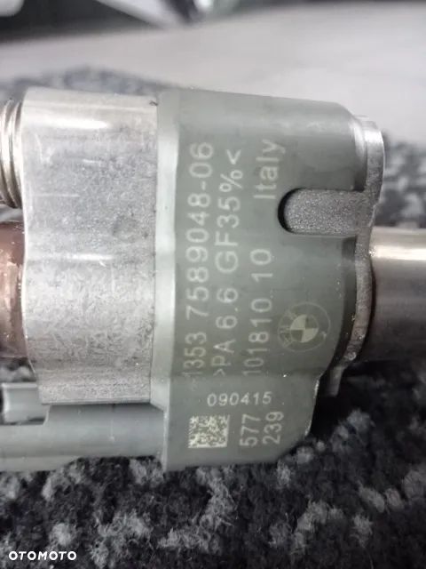 Wtryskiwacz BMW 2.0 N43B20A  7589048-06 - 2