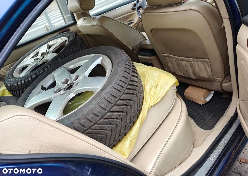 Peugeot 607 - 9