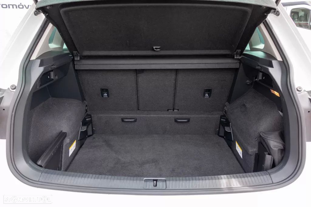 VW Tiguan 2.0 TDI Confortline DSG - 9