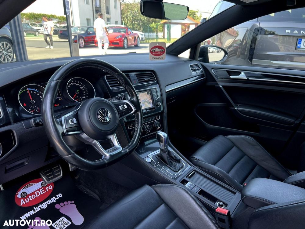 Volkswagen Golf - 5