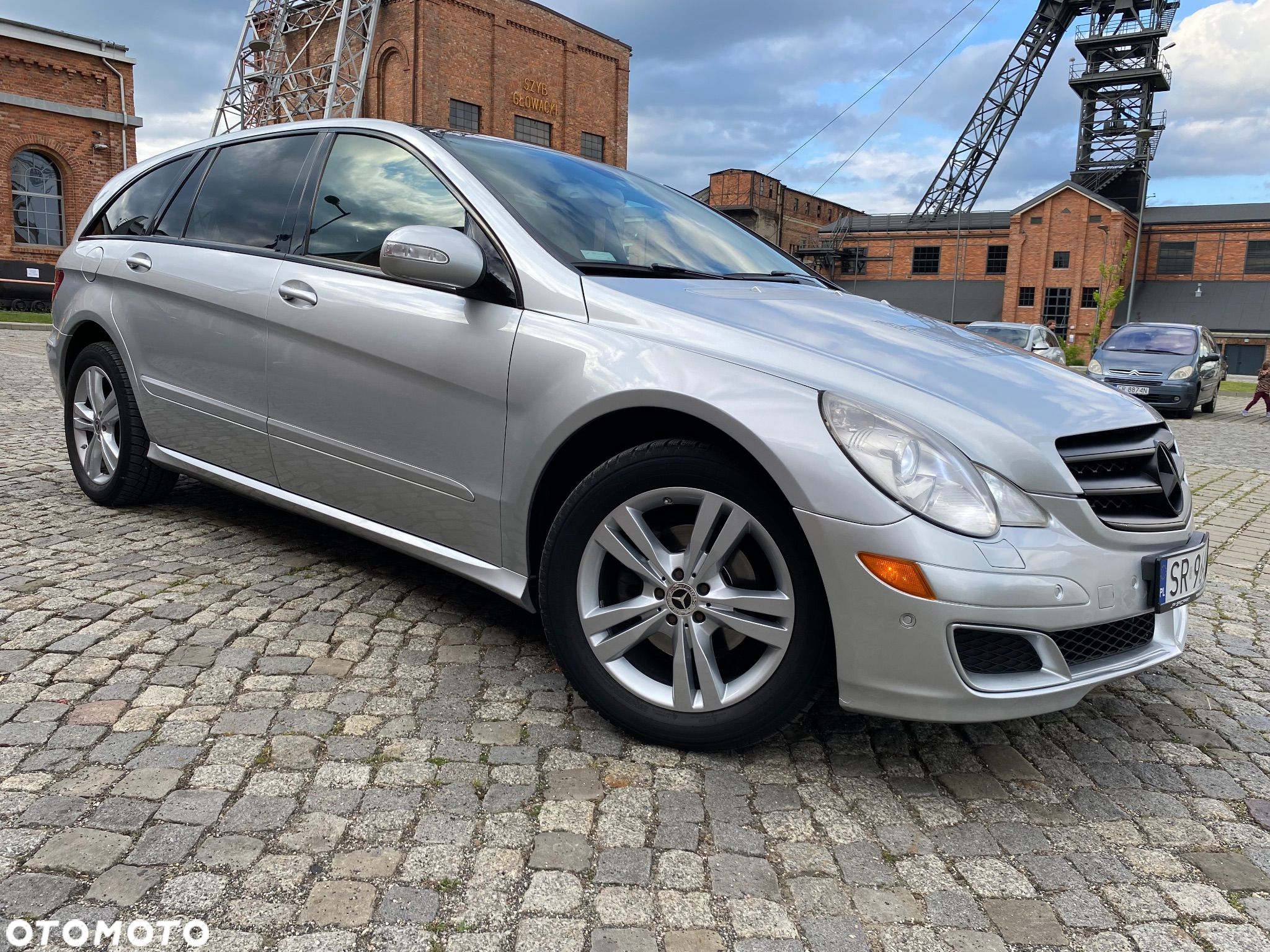 Mercedes-Benz Klasa R 350 4Matic 7G-TRONIC - 1