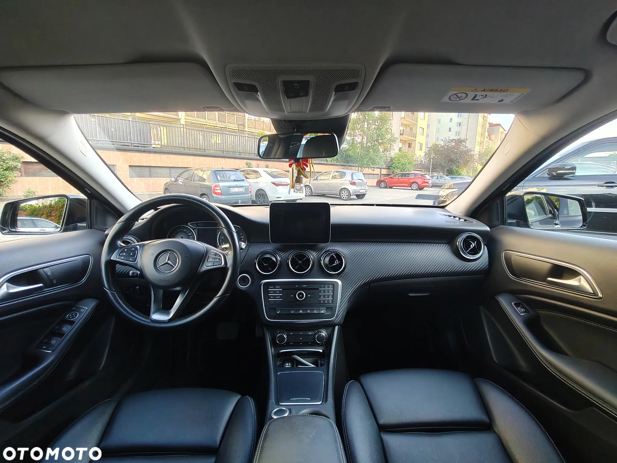Mercedes-Benz GLA 200 7G-DCT Style - 12