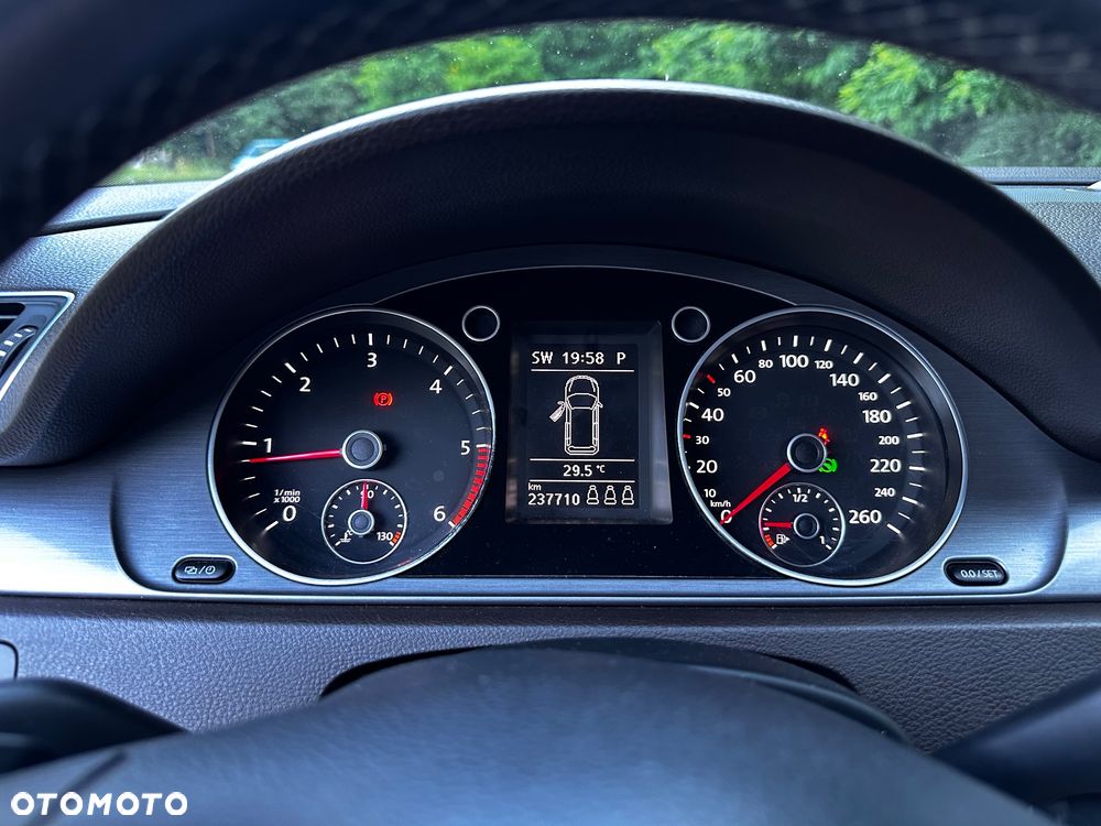 Volkswagen Passat 2.0 TDI Highline DSG - 19