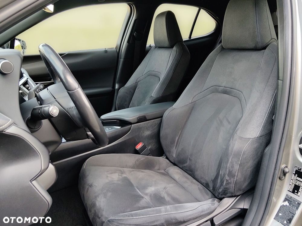 Lexus UX 250h GPF Business 2WD - 10