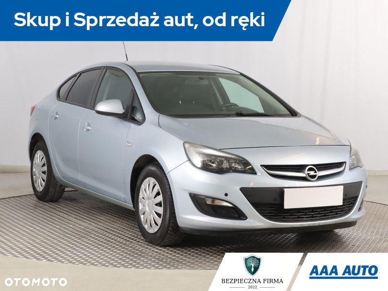 Opel Astra - 2