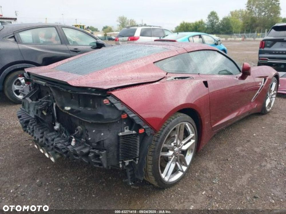 Chevrolet Corvette - 5