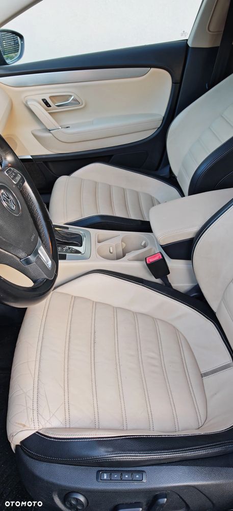 Volkswagen Passat CC - 12