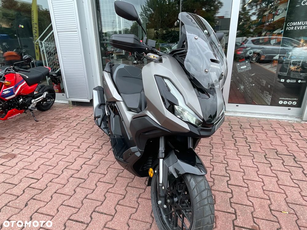 Honda ADV350 - 11