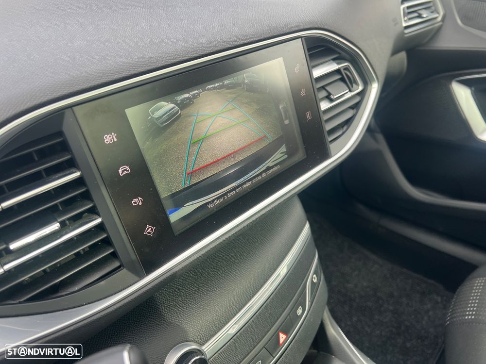 Peugeot 308 SW 1.6 BlueHDi Allure J17 EAT6 - 28