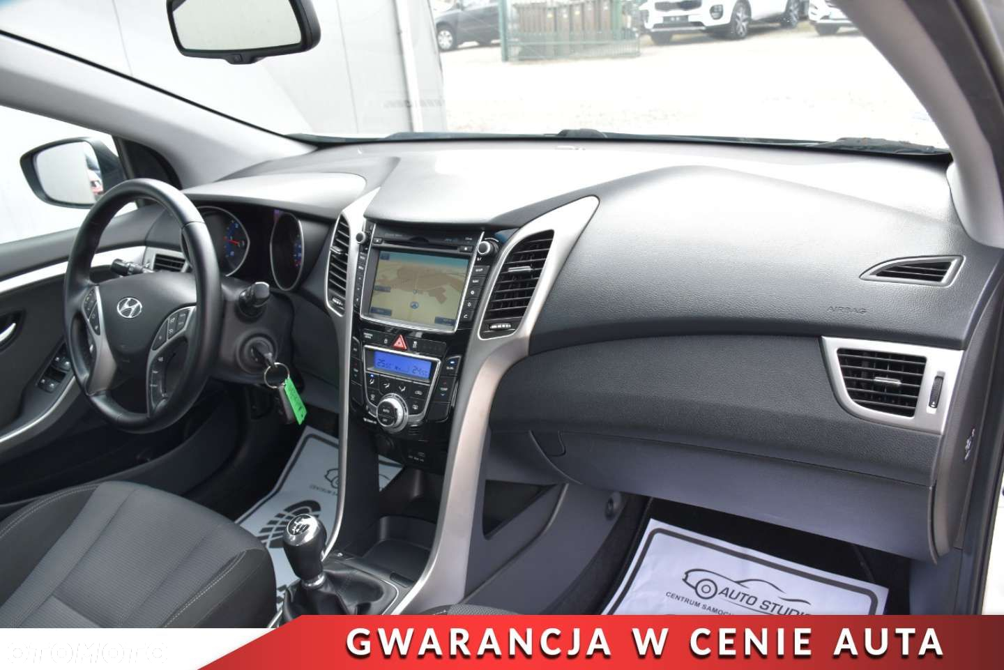Hyundai i30 1.6 CRDI Fifa World Cup Edition - 9