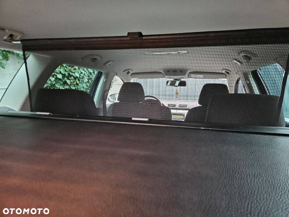 Volkswagen Passat - 21