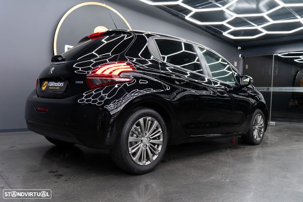 Peugeot 208 1.2 PureTech Style - 9