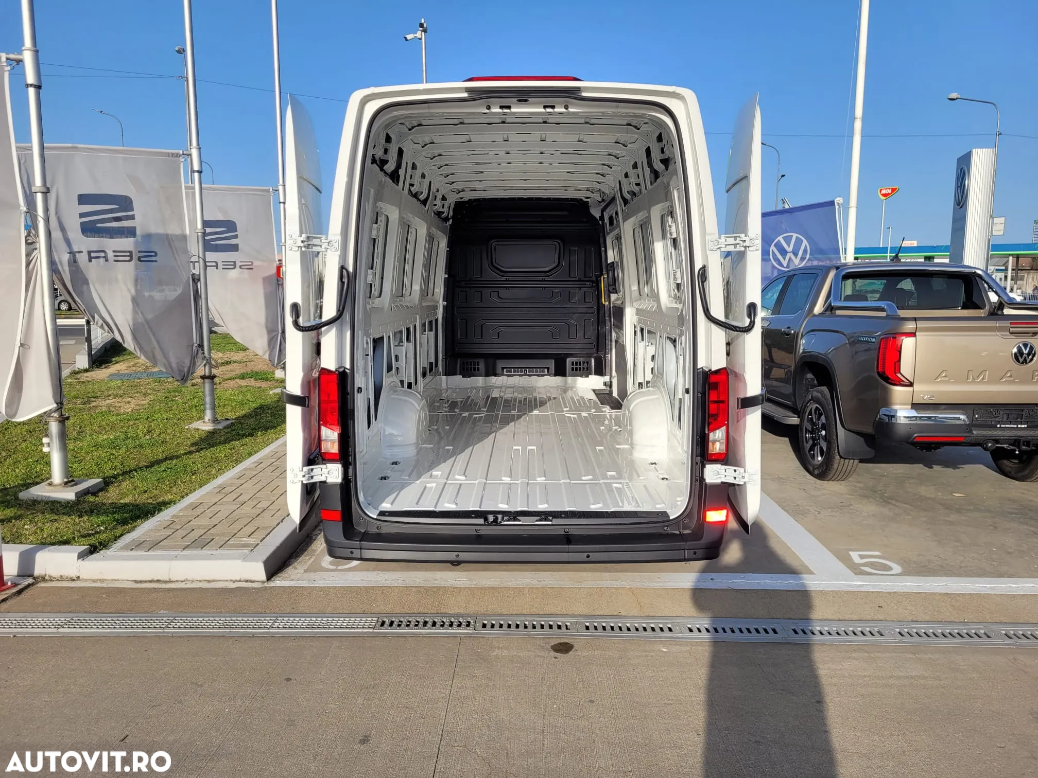 Volkswagen Crafter 35 Superlung 140CP modelul nou cu tableta - 7