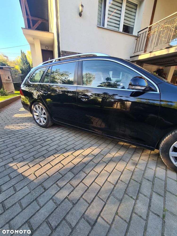 Volkswagen Golf 1.6 TDI DPF Highline - 9