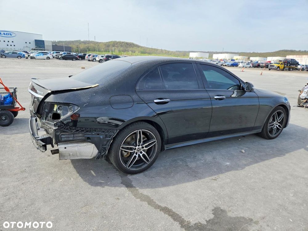 Mercedes-Benz Klasa E 450 4Matic 9G-TRONIC - 4