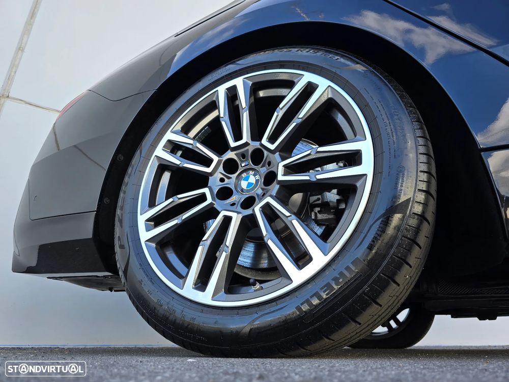 BMW 520 d Pack Desportivo M - 10