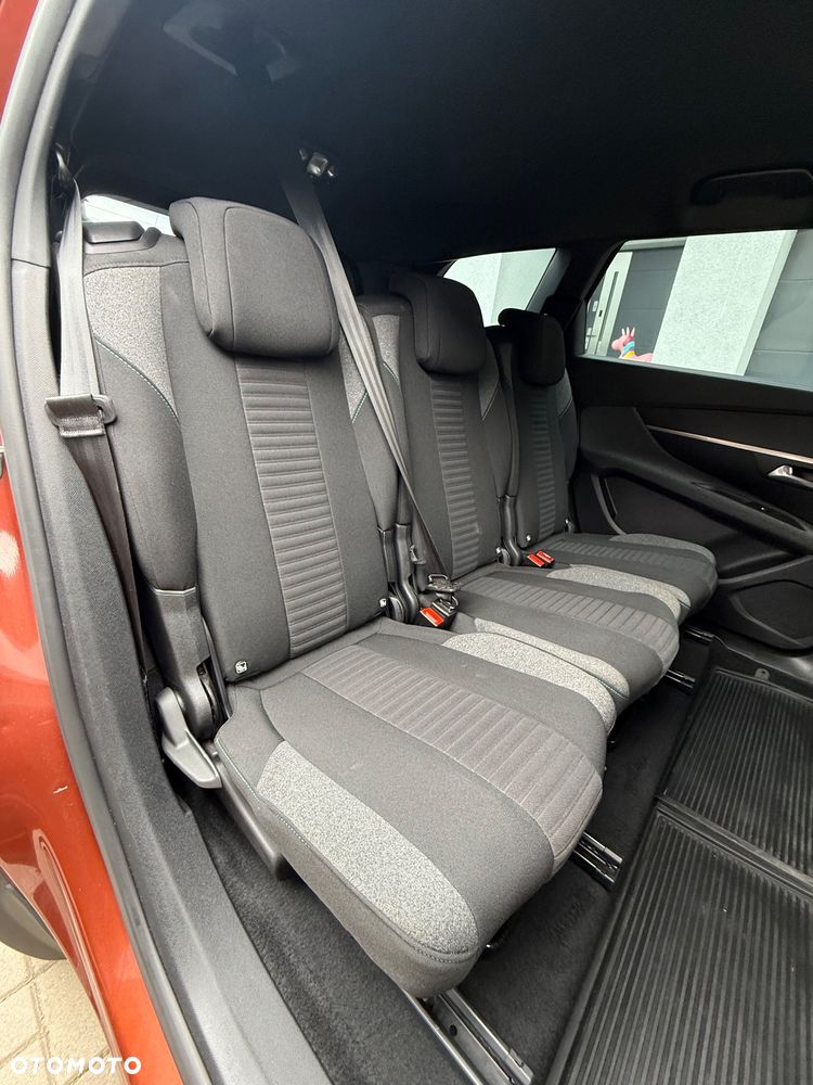 Peugeot 5008 - 29