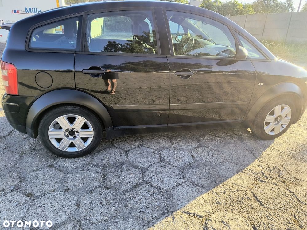 Audi A2 - 8